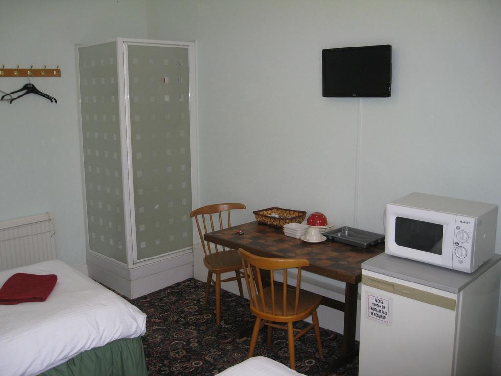 Aaran Central Guesthouse แอเบอร์ดีน ห้อง รูปภาพ