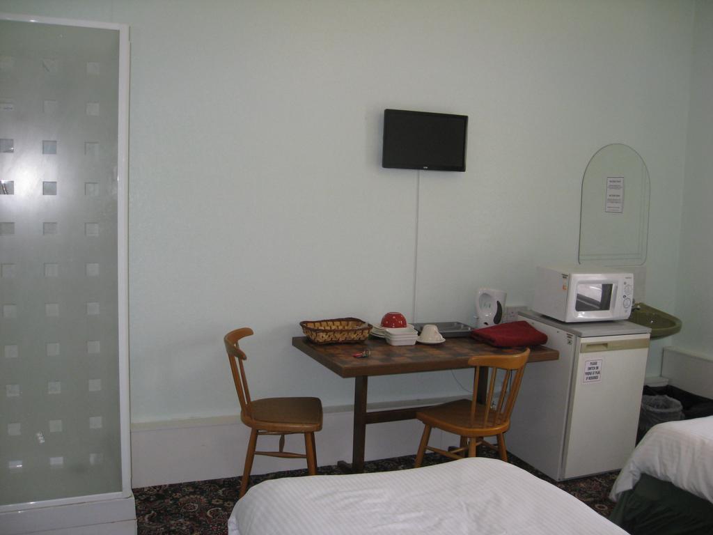 Aaran Central Guesthouse แอเบอร์ดีน ภายนอก รูปภาพ